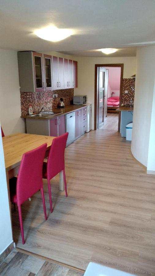Apartmány Kukaččí hnízdo Benesov nad Ploucnici Esterno foto