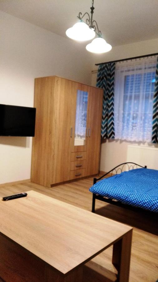 Apartmány Kukaččí hnízdo Benesov nad Ploucnici Esterno foto