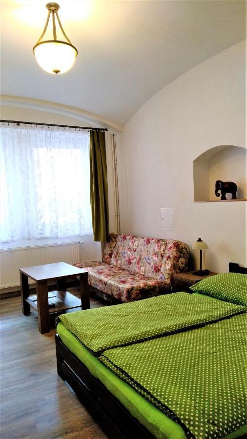 Apartmány Kukaččí hnízdo Benesov nad Ploucnici Esterno foto